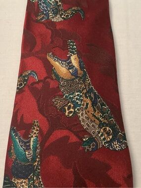 bp Burgundy Tie with Multicolor Crocodile Motif